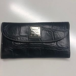 DOONEY AND BURT WALLET